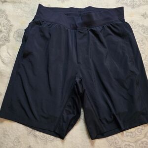 Lululemon Men's T.H.E. Short Luxtreme liner 9" - Large